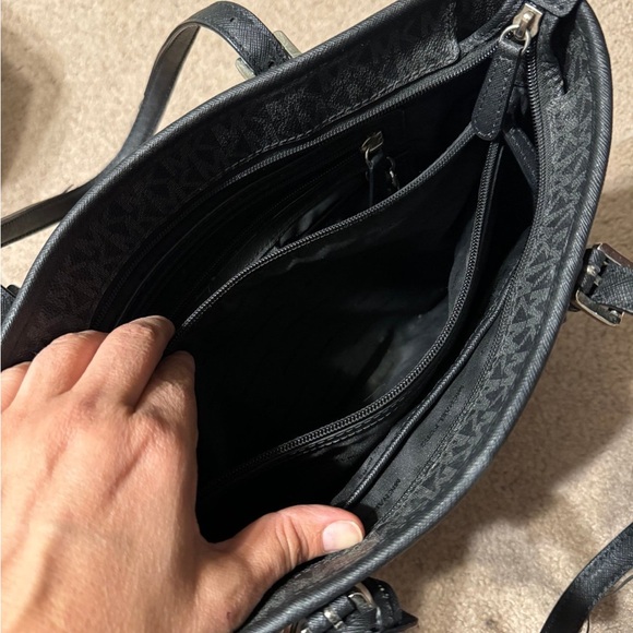 Michael Kors Signature logo pattern and logo charm purse - Picture 8 of 12